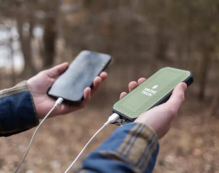 SwissTech Antreiben 10,000mAh powerbank | Arctic-Fritid.no