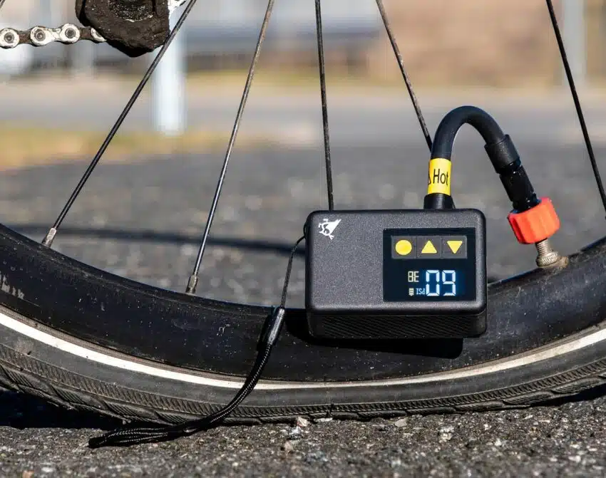 Aqiila Airbird P1 Luftpumpe | Arctic-Fritid.no